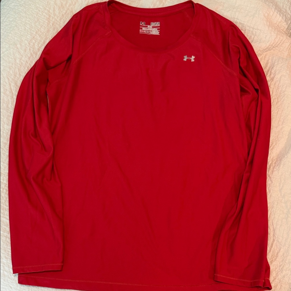 Under Armour women’s Red Long Sleeve Shirt
